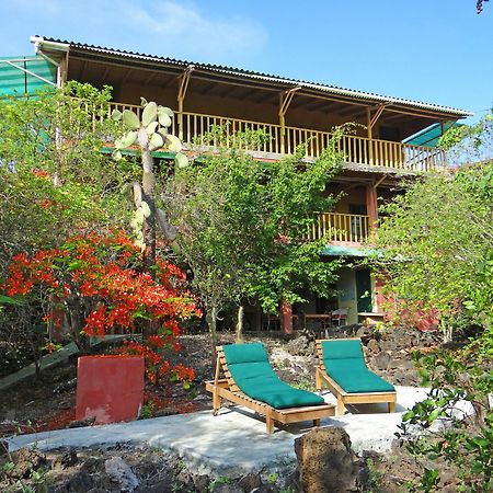 Galapagos Chalet プエルトアヨラ エクステリア 写真