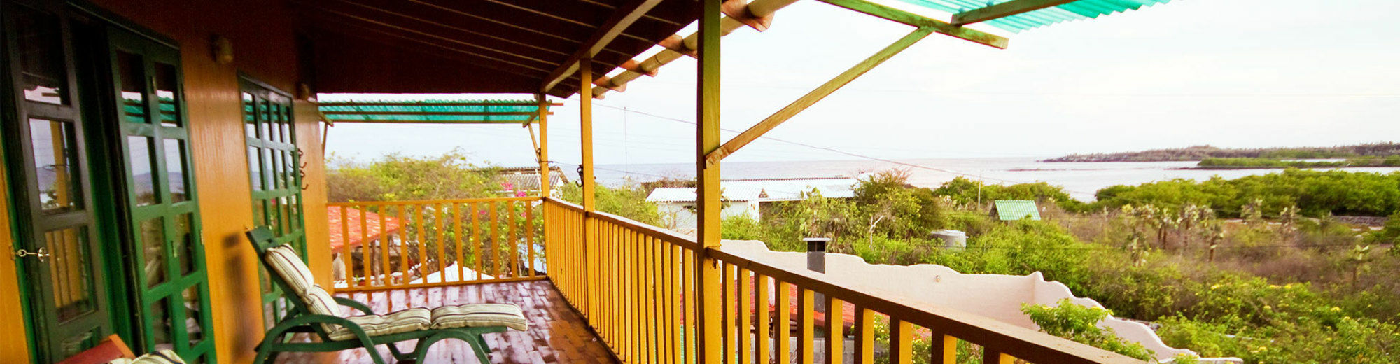 Galapagos Chalet プエルトアヨラ エクステリア 写真