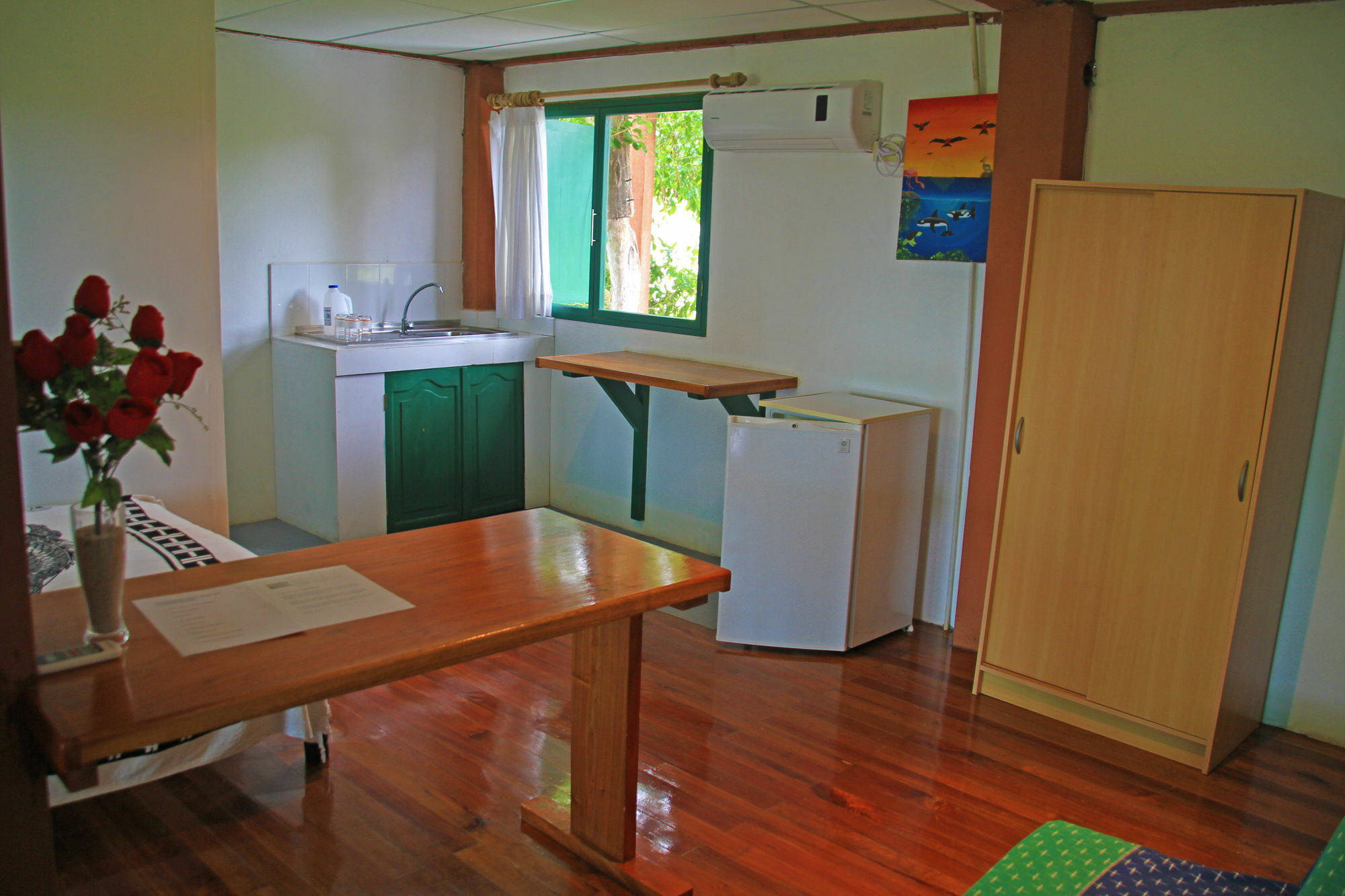 Galapagos Chalet プエルトアヨラ エクステリア 写真